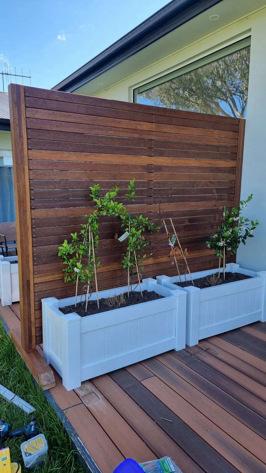 Custom timber screen Canberra